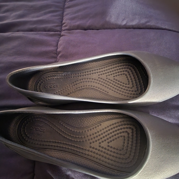 Women's Croc slip-on shoes - Picture 3 of 5